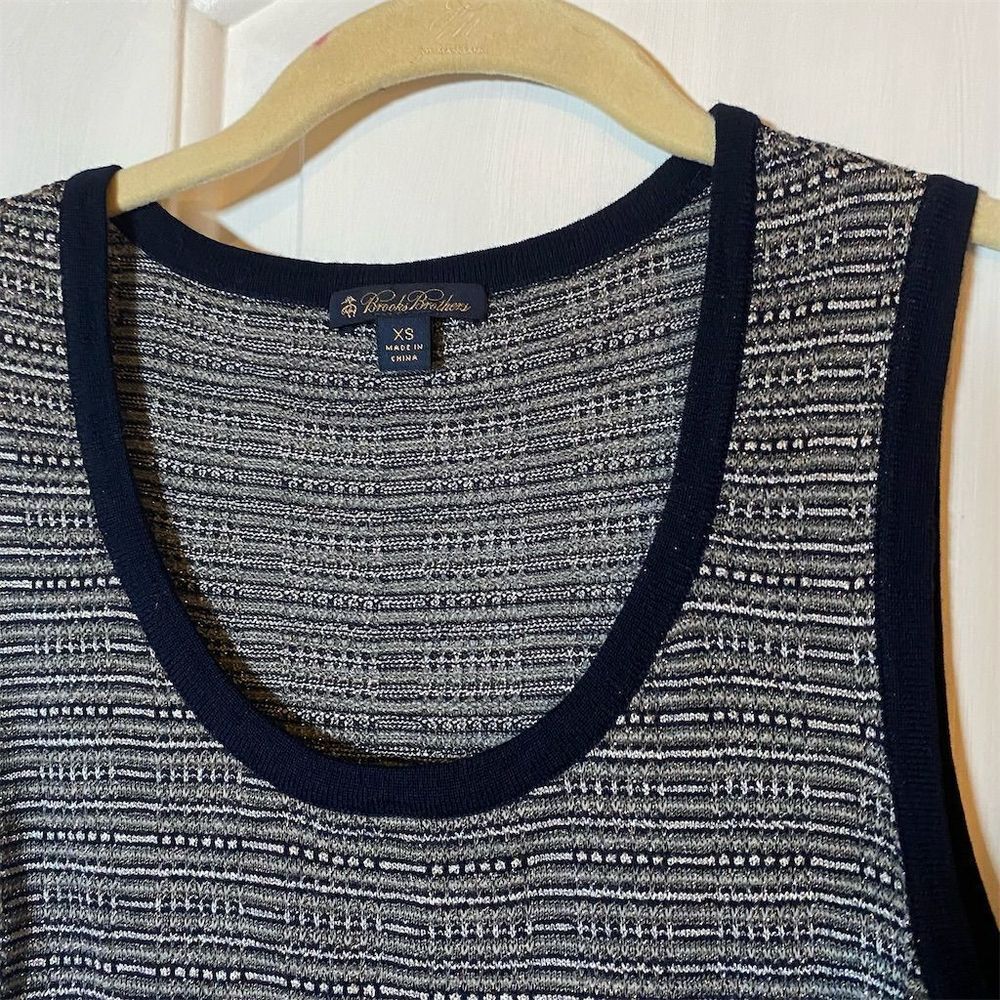 Brooks Brothers Navy and White Women's Cardigan Set - Picture 4 of 14